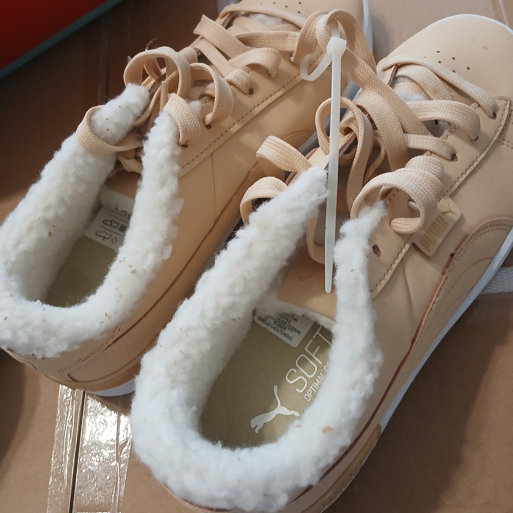 Puma Women's Tan Sneakers with Faux Fur Lining